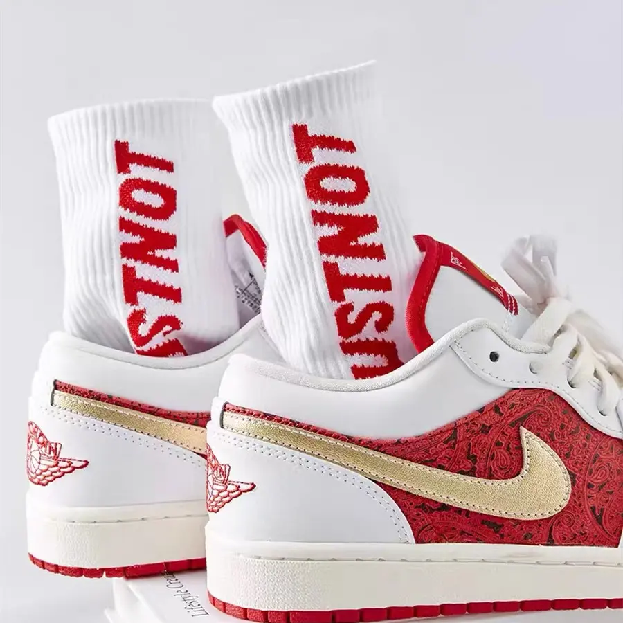 Custom Logo Outdoor Sport Socks V&J Running Basketball Socks