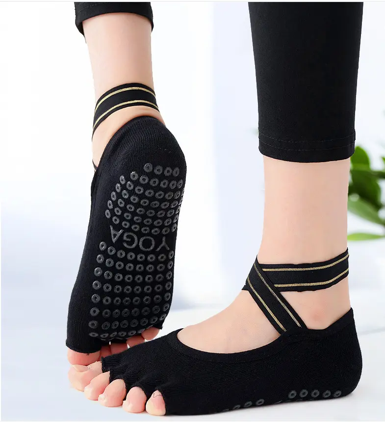 Yoga Socks Non Slip Skid Socks with Grips Pilates Ballet Barre Socks for Women (1)12u