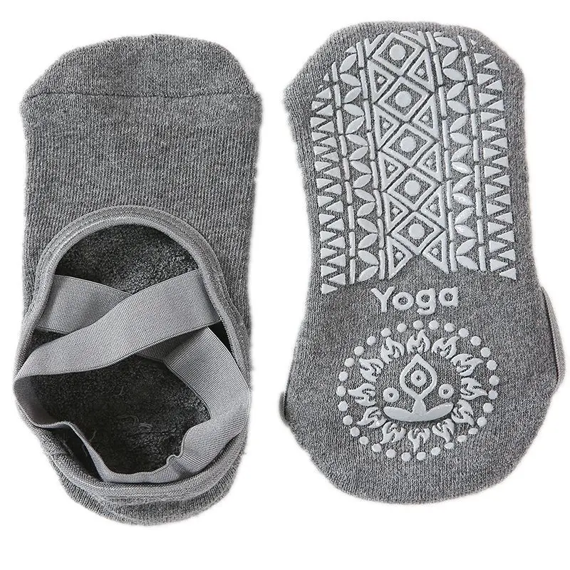 Hot Sales Pilates Ballet Barre Non-Slip Grips Straps Yoga Socks For Women (1)ovy